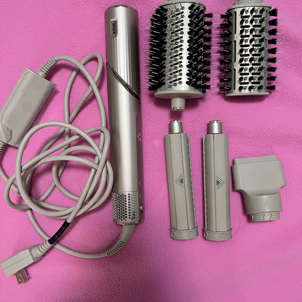 Shark Beauty
 
FlexStyle Air Styling & Drying System